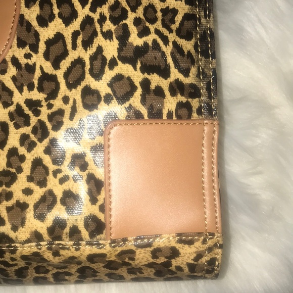 AUTHENTIC TORY BURCH CHEETAH TOTE - Picture 7 of 16